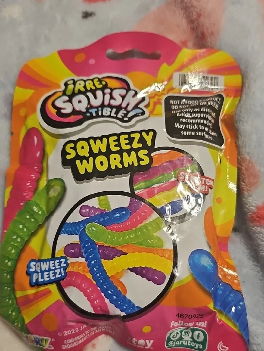 Irre-Squish Squeezey Worms - Assorted Neon Colors